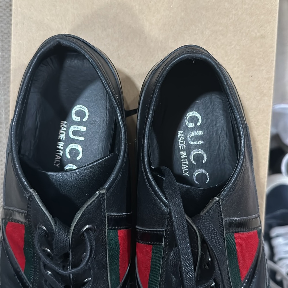 Gucci shoes - Picture 2 of 3